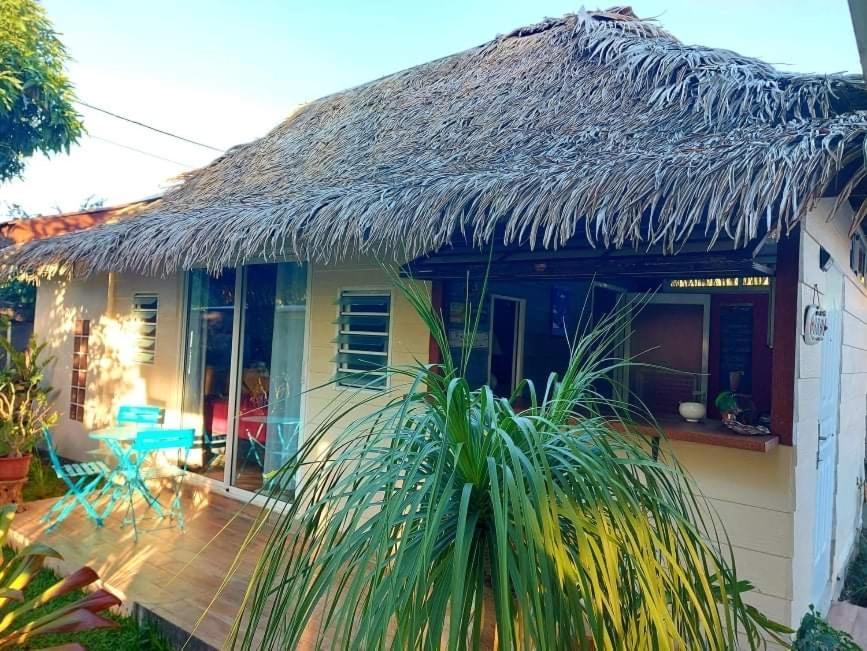 Tokerau Tahiti Hotel Pirae Exterior photo